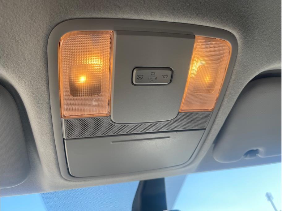 Vehicle image 21 of 21