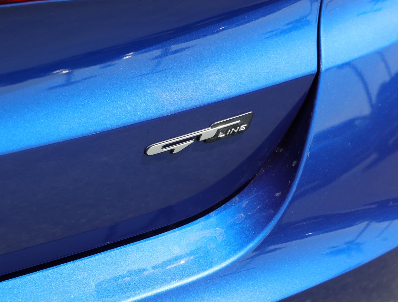 Vehicle image 6 of 21