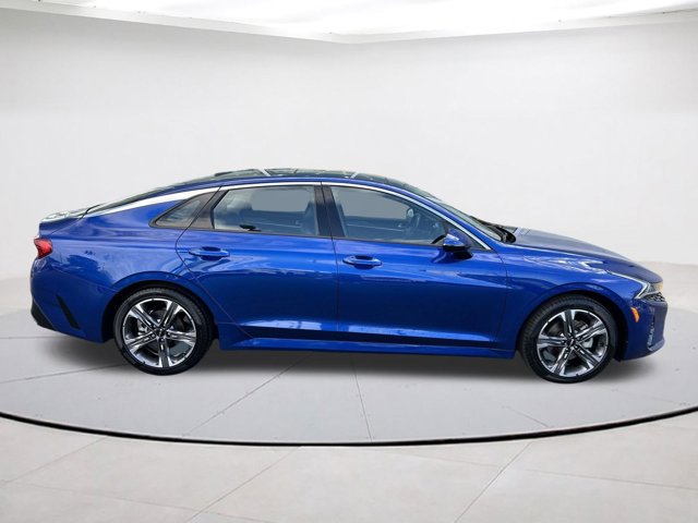 Vehicle image 4 of 27