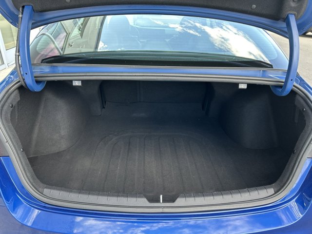 Vehicle image 9 of 27