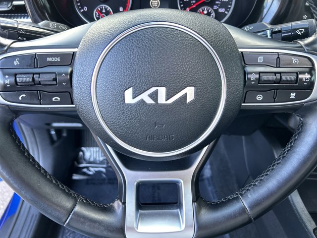 Vehicle image 15 of 27