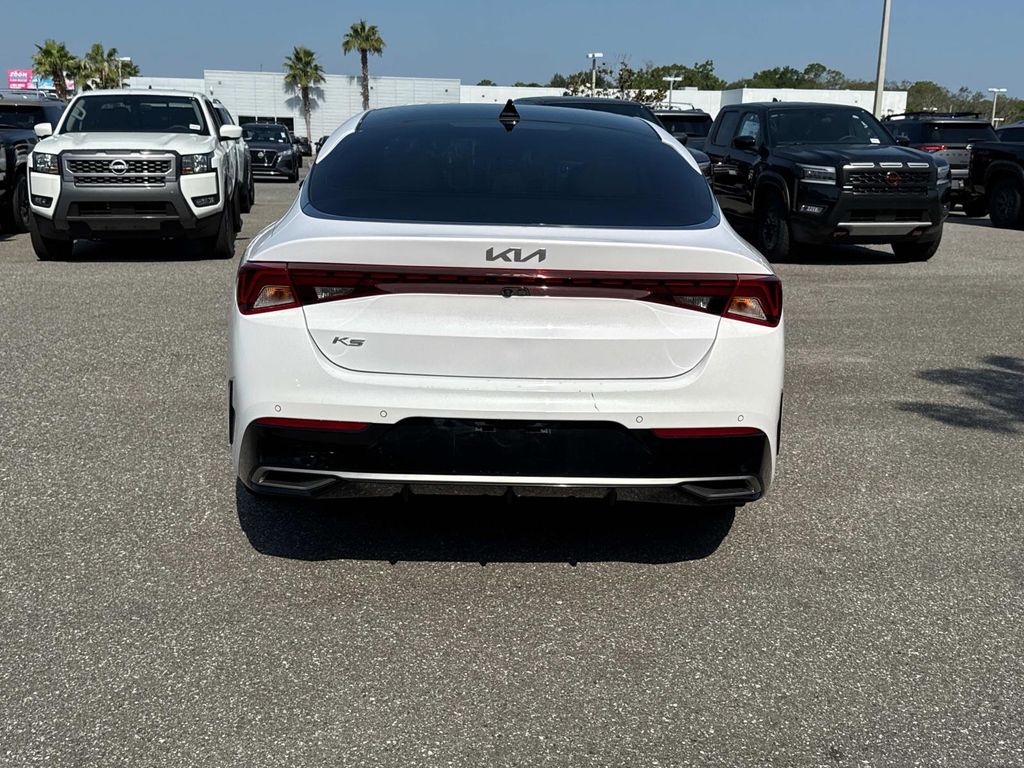 Vehicle image 6 of 36
