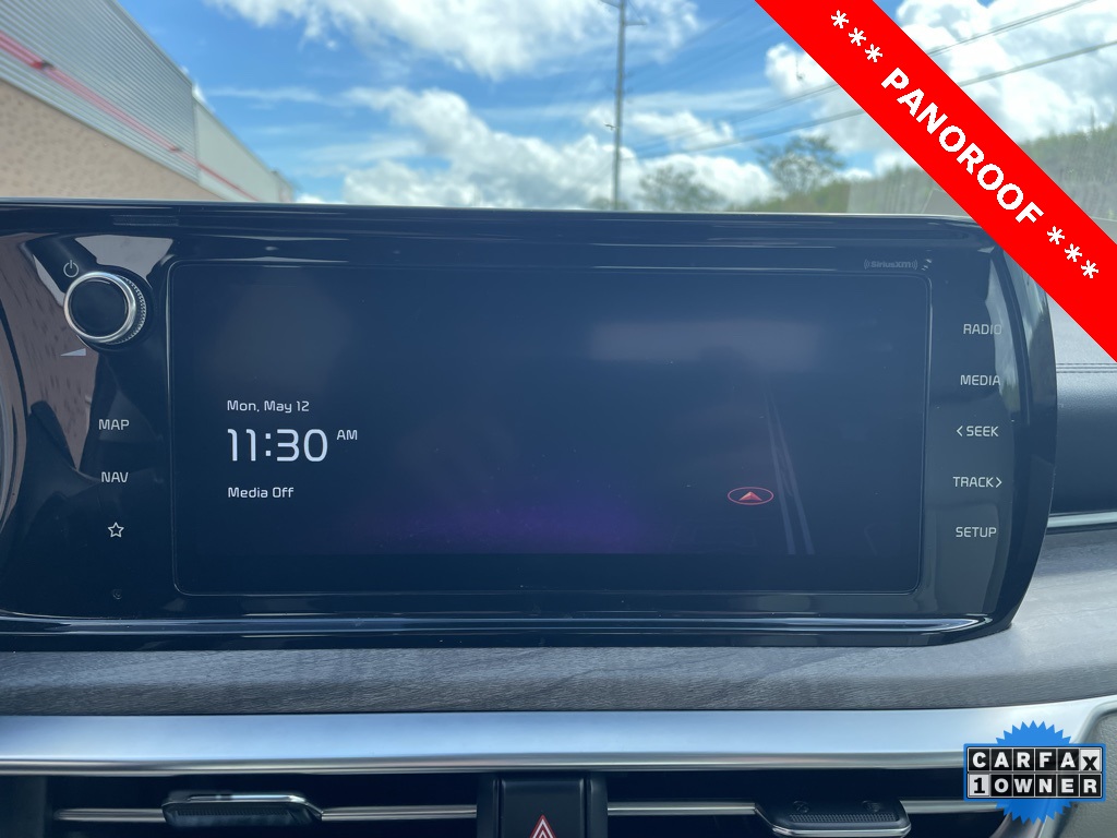 Vehicle image 15 of 21
