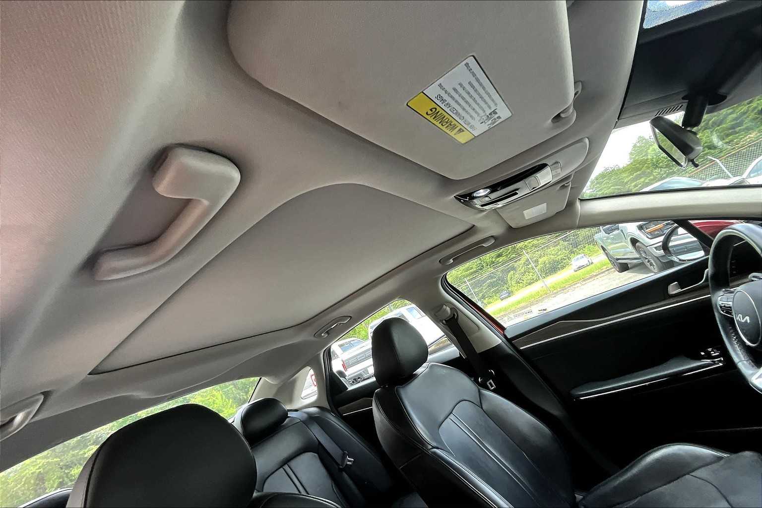 Vehicle image 13 of 38