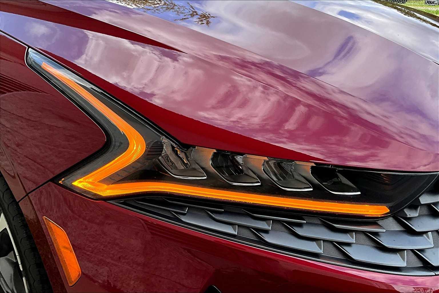 Vehicle image 26 of 38