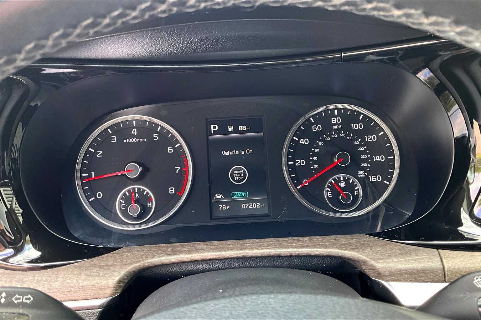 Vehicle image 25 of 38