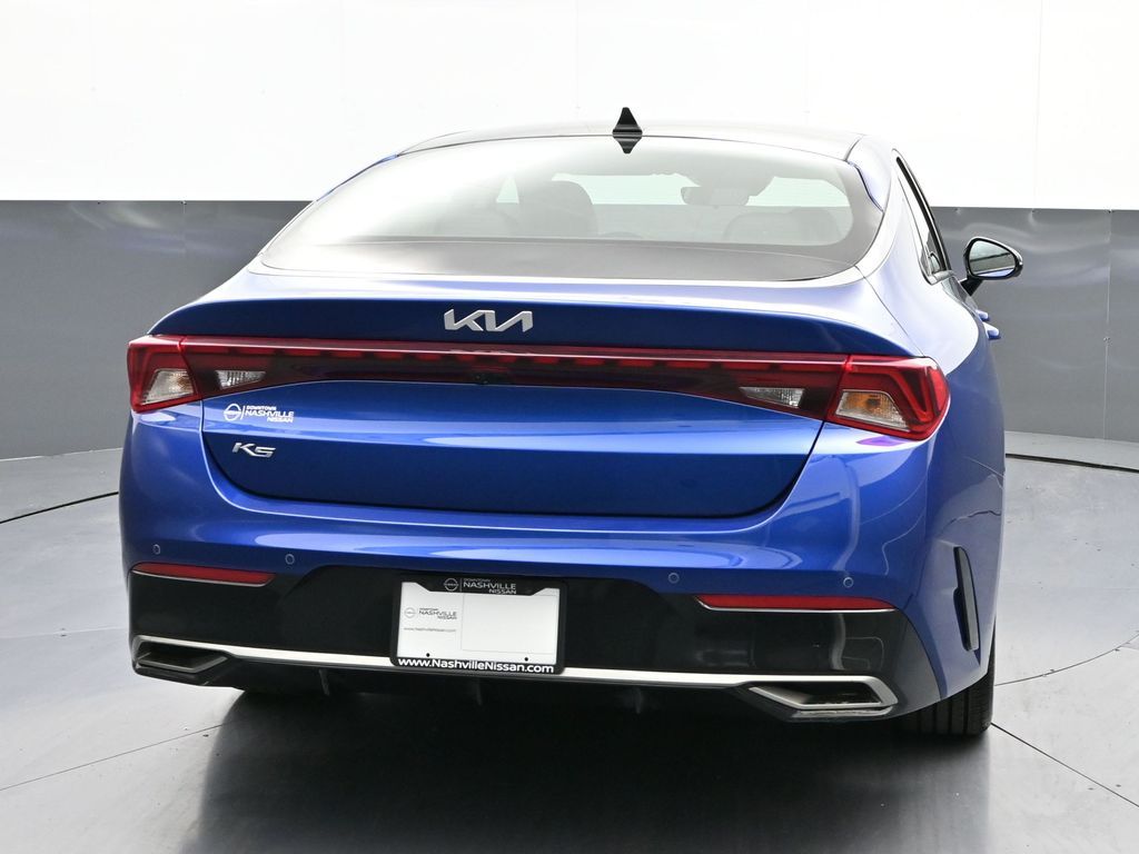 Vehicle image 18 of 31