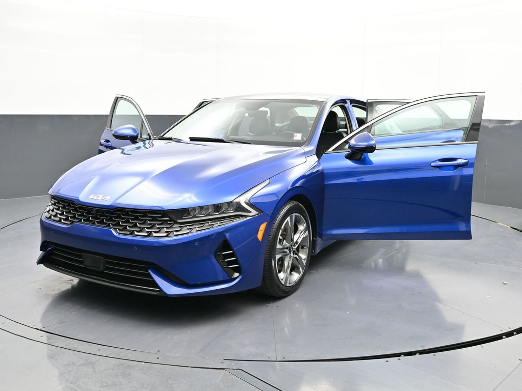 Vehicle image 5 of 31