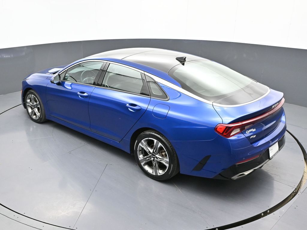 Vehicle image 23 of 31