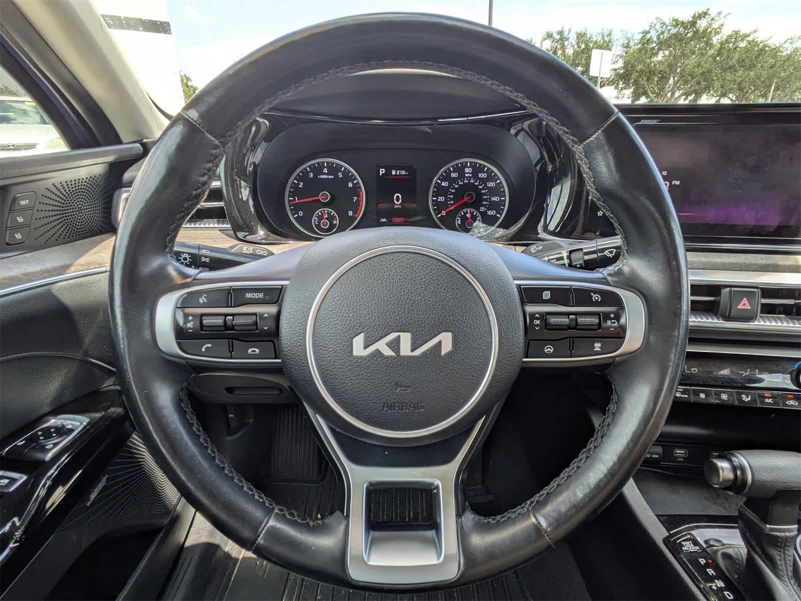 Vehicle image 3 of 10