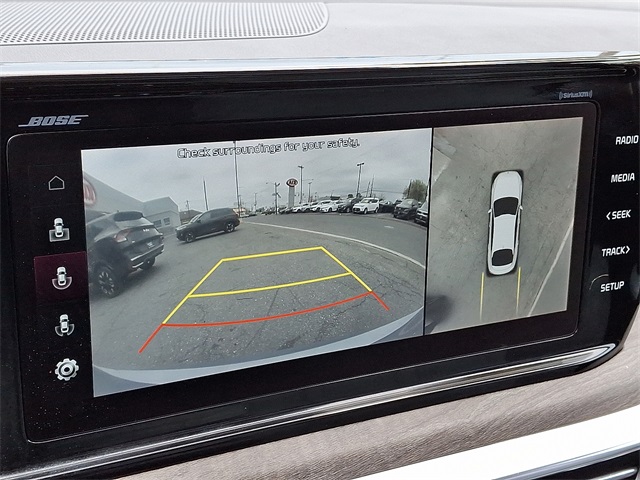 Vehicle image 19 of 30