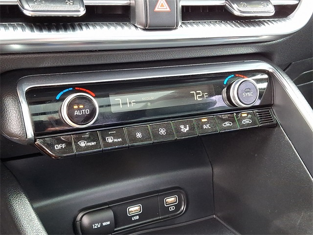 Vehicle image 16 of 30