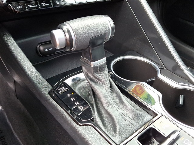 Vehicle image 15 of 30