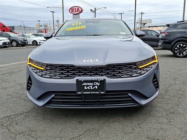 Vehicle image 7 of 30