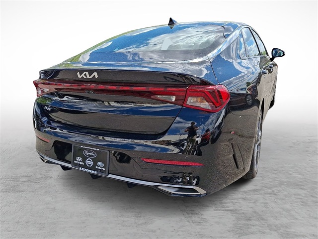 Vehicle image 9 of 31