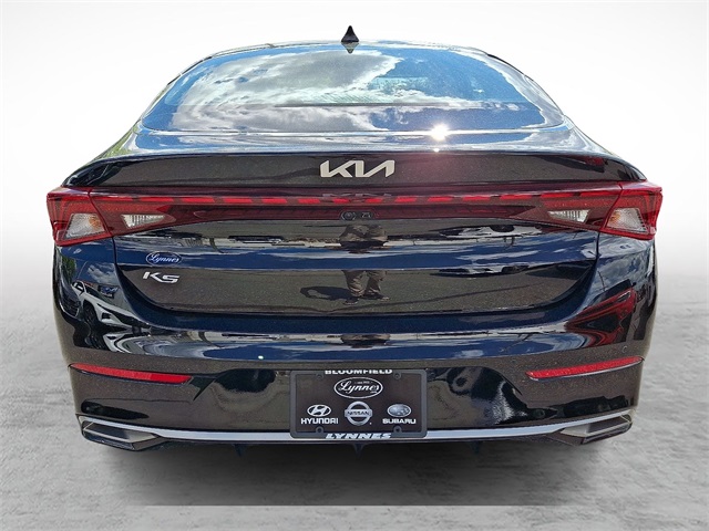 Vehicle image 11 of 31