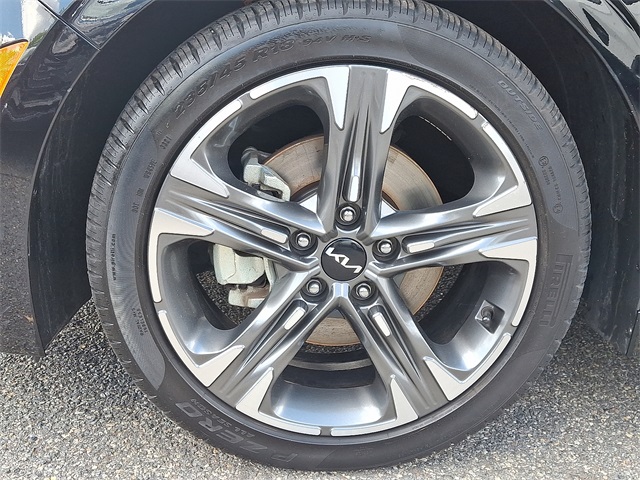 Vehicle image 28 of 31