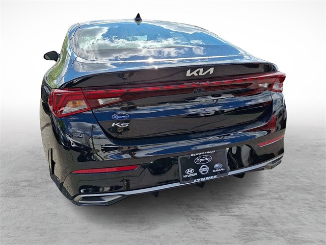 Vehicle image 10 of 31