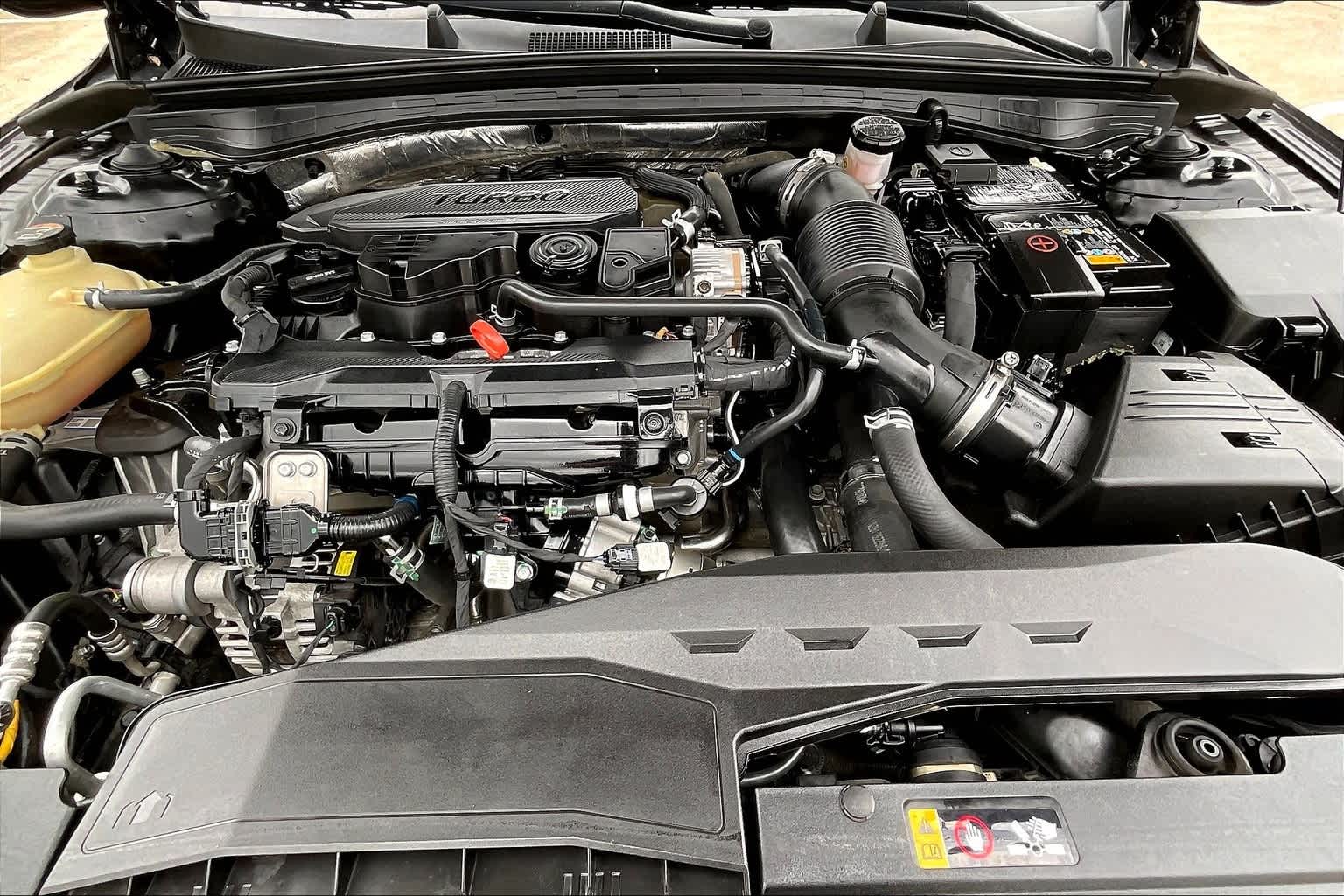 Vehicle image 10 of 32