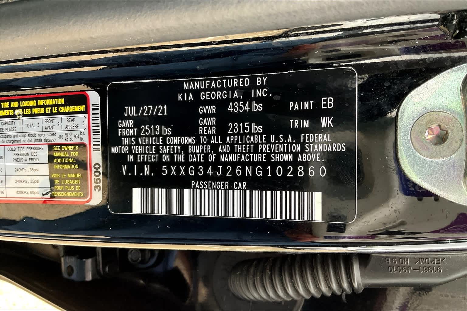Vehicle image 21 of 32