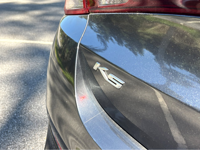 Vehicle image 32 of 35