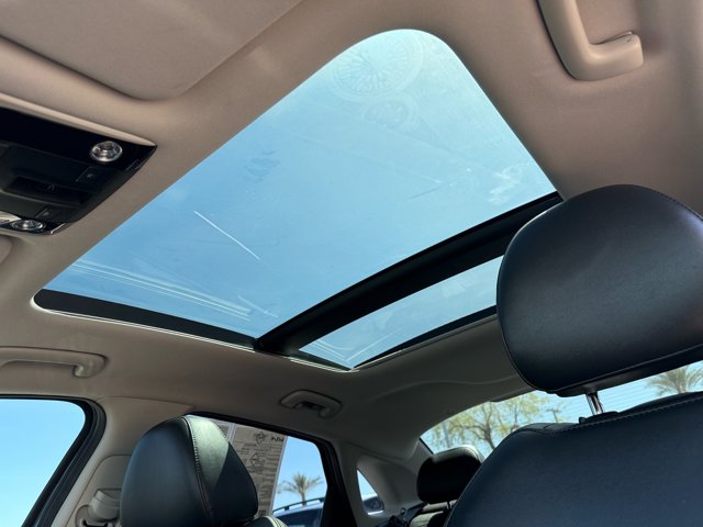 Vehicle image 24 of 36