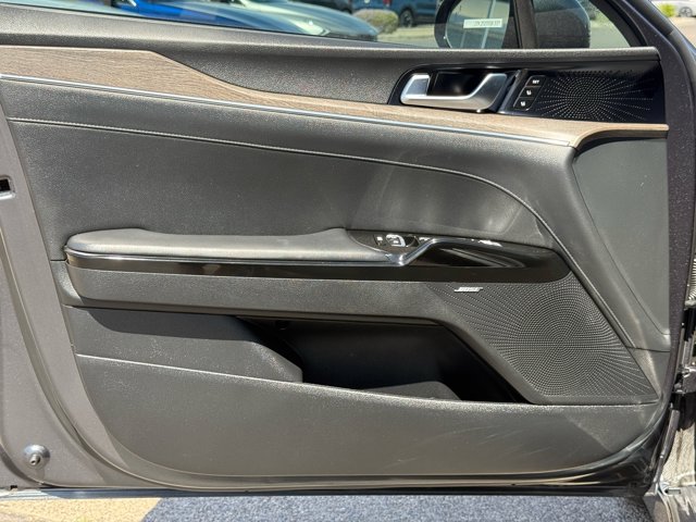 Vehicle image 12 of 36