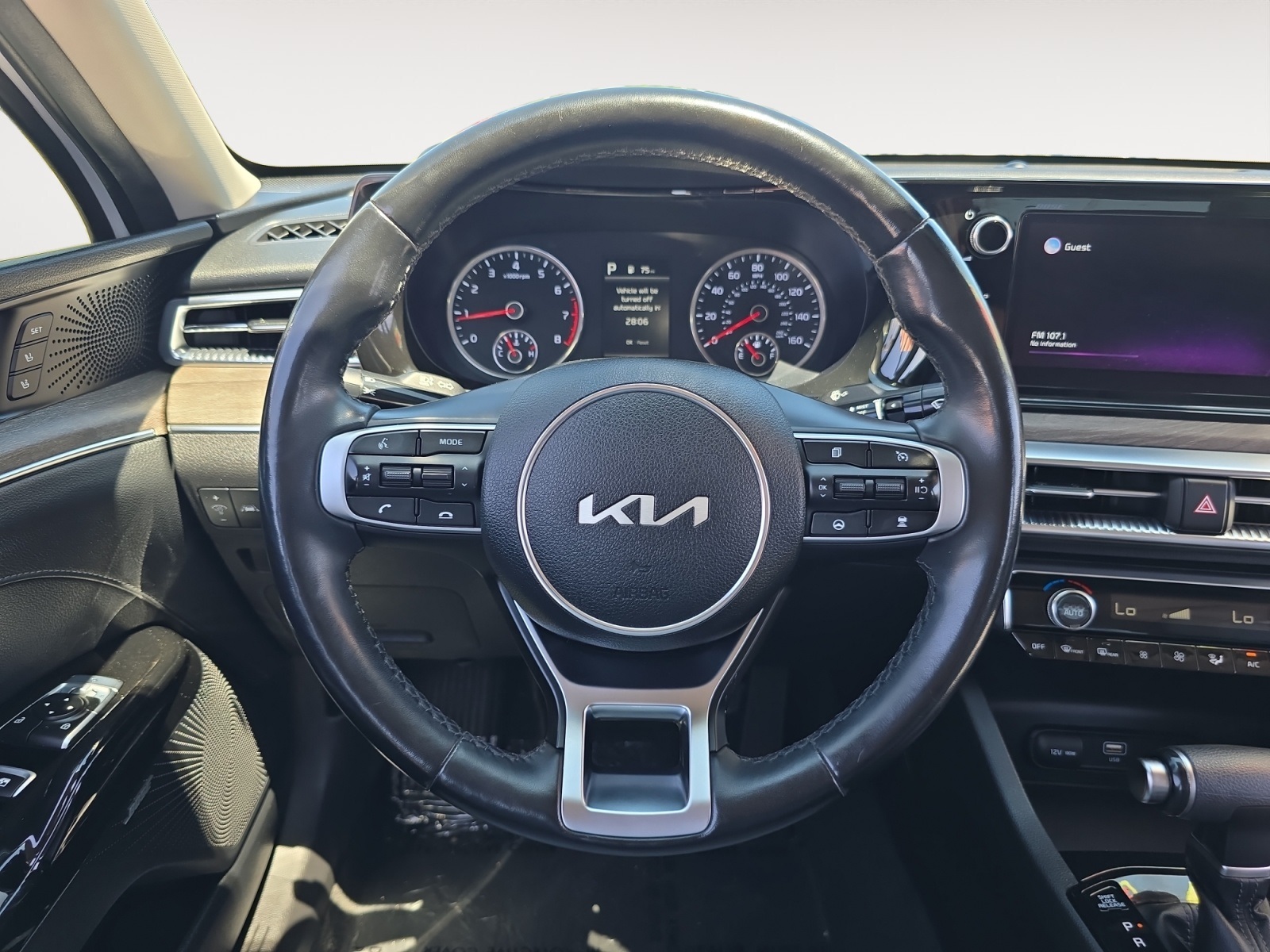Vehicle image 13 of 24