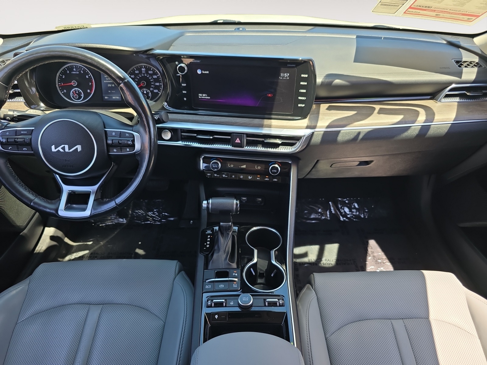 Vehicle image 12 of 24