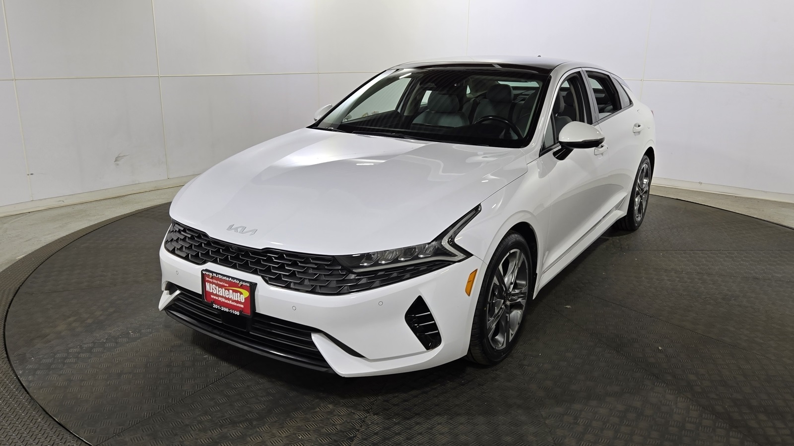 Vehicle image 1 of 37