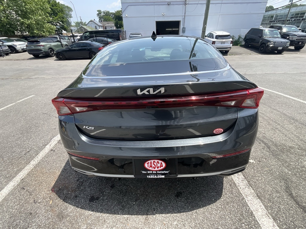 Vehicle image 4 of 35