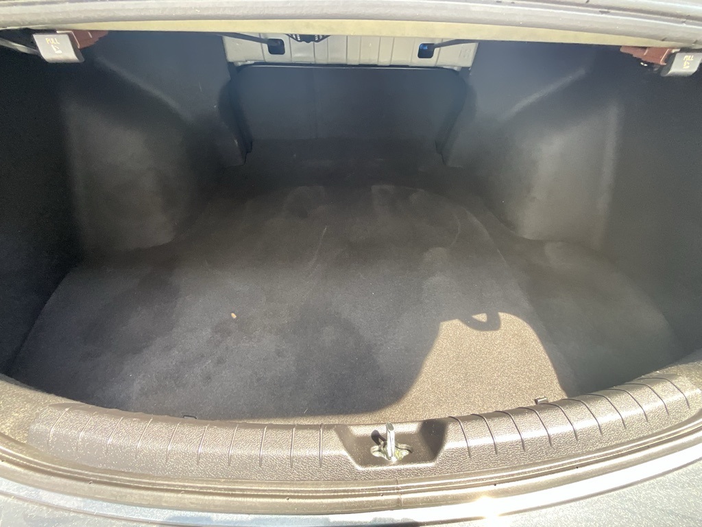 Vehicle image 8 of 35