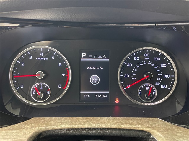 Vehicle image 14 of 28