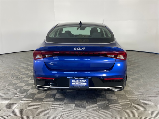 Vehicle image 5 of 28