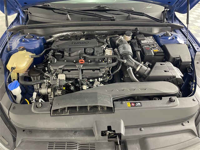 Vehicle image 7 of 28