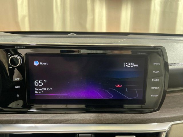 Vehicle image 18 of 32