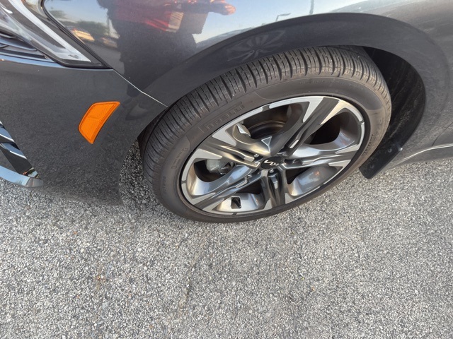 Vehicle image 17 of 20