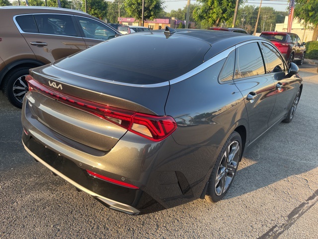 Vehicle image 9 of 20