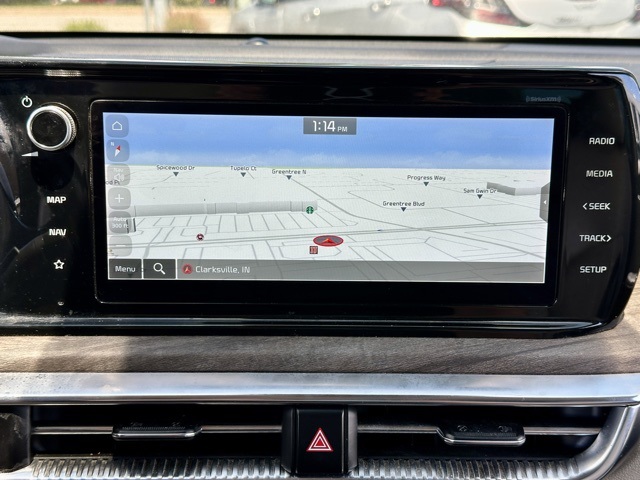 Vehicle image 25 of 34