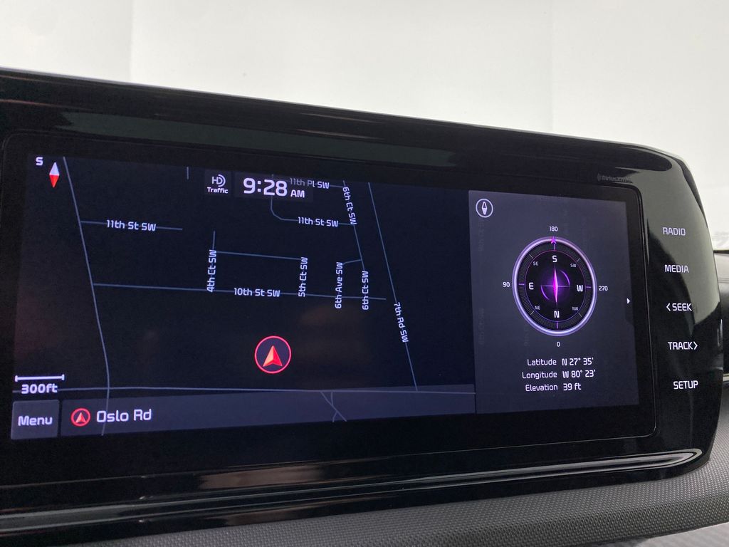 Vehicle image 21 of 27