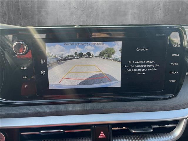 Vehicle image 22 of 24