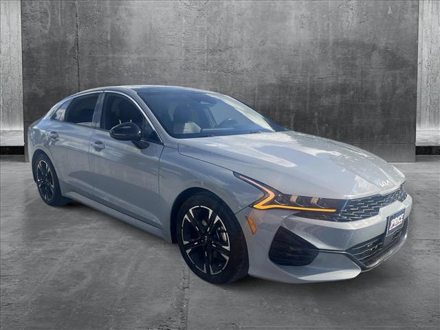 Vehicle image 6 of 24