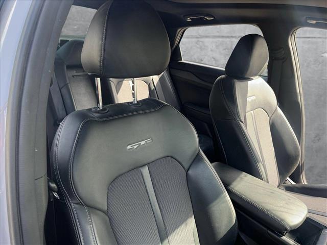 Vehicle image 12 of 24