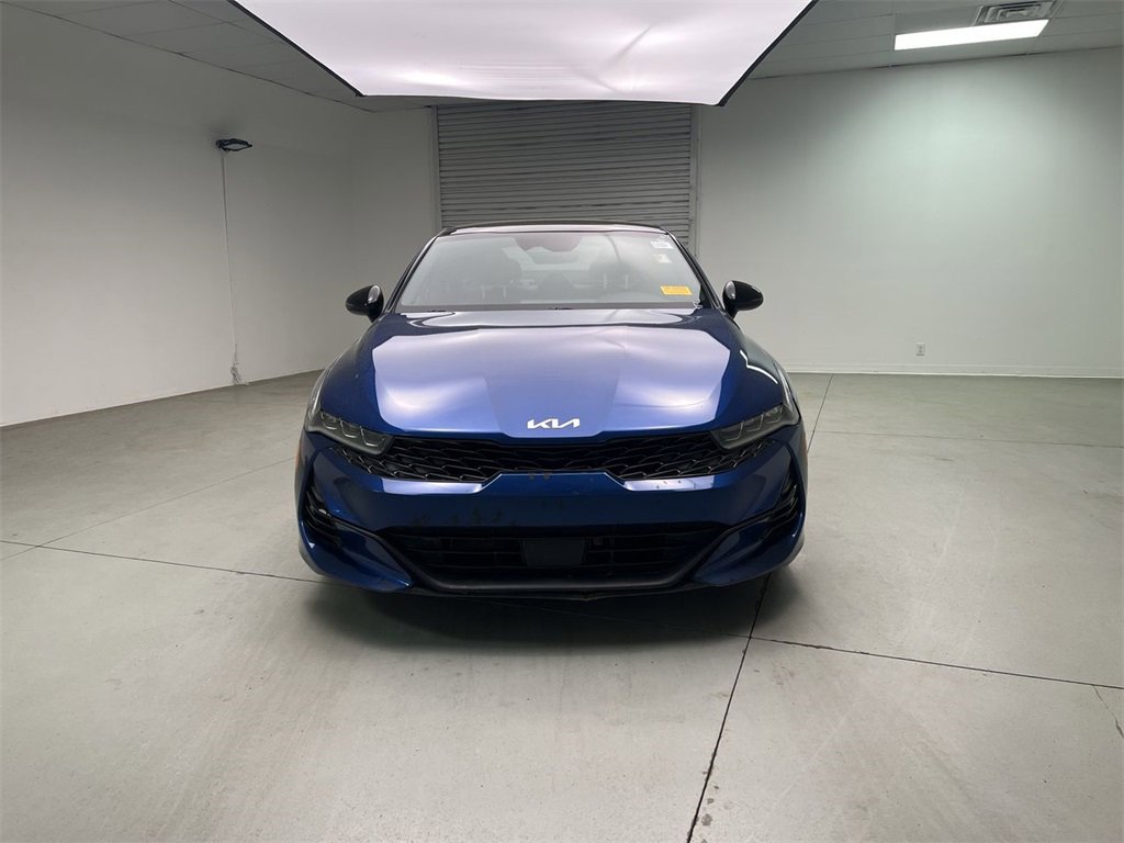 Vehicle image 4 of 27