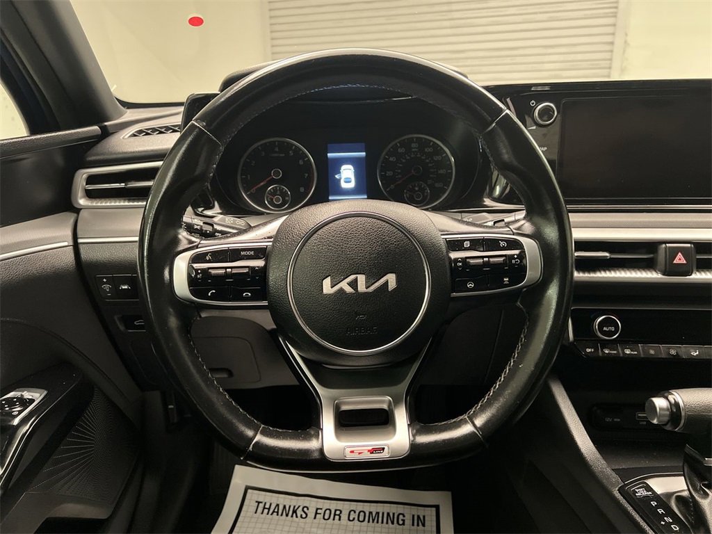Vehicle image 14 of 27