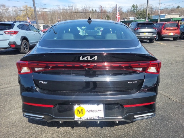Vehicle image 4 of 33