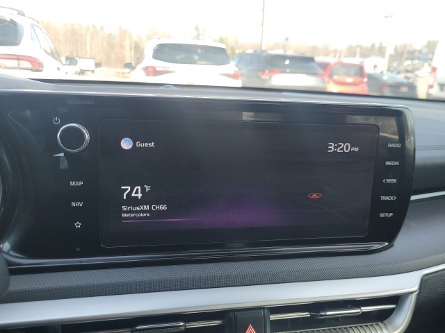 Vehicle image 16 of 33