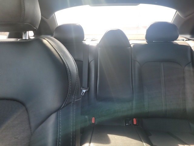 Vehicle image 20 of 33