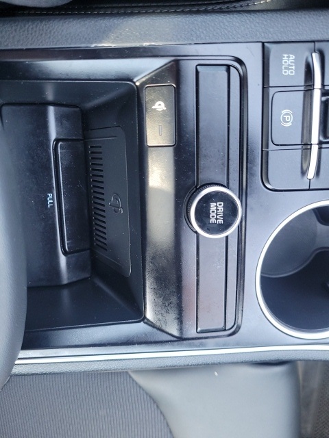 Vehicle image 12 of 33