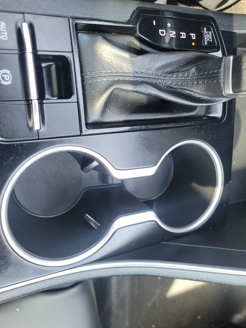 Vehicle image 13 of 33